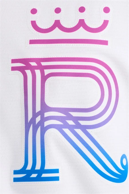 R Chest Logo