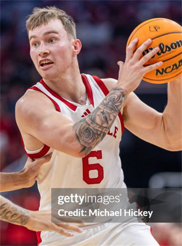 Mens Louisville Cardinals #6 Reyne Smith 2024 White Red Basketball Game Jersey