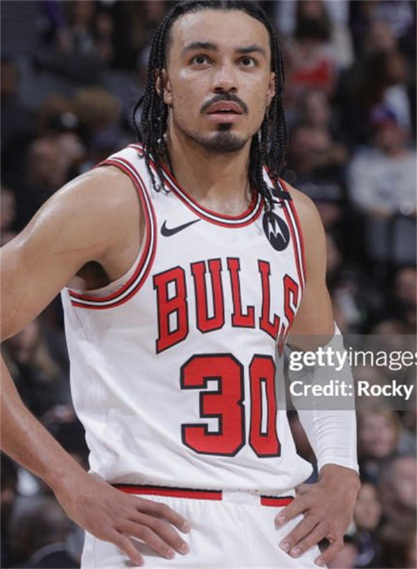 Mens Chicago Bulls #30 Tre Jones White Association Edition Swingman Jersey