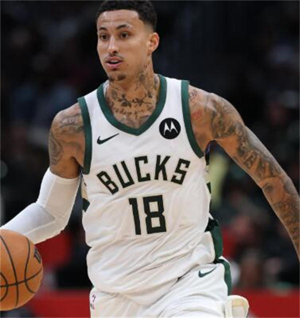 Mens Milwaukee Bucks #18 Kyle Kuzma Nike White Association Edition Player Jersey