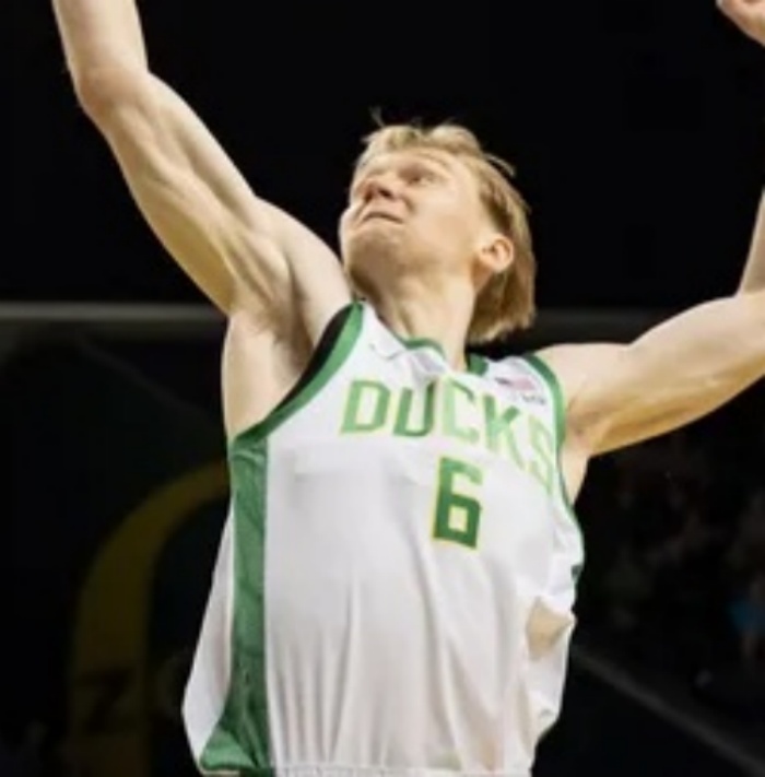 Oregon Ducks #6 Oleksandr Kobzystyi  White Basketball Game Jersey