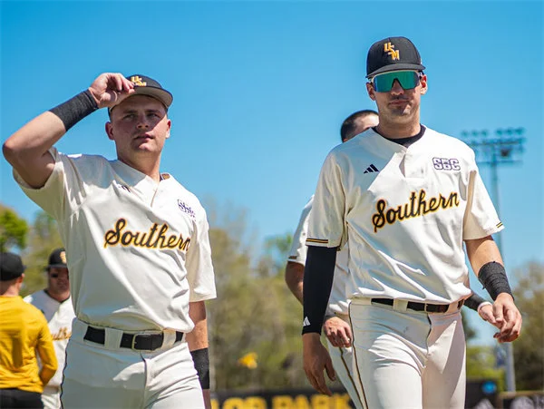 Southern Miss Golden Eagles Custom Cream two-Button Pullover Baseball Game Jersey